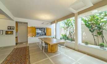 Imagem 6: Muito espaço dentro para combinar com a amplitude lá fora