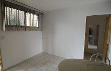 Imagem 2: Boa Kichinete localizada a apenas 5 quadras da estação Liberdade do Metrô