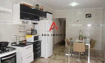 Imagem: Sobrado para venda tem 160 metros quadrados