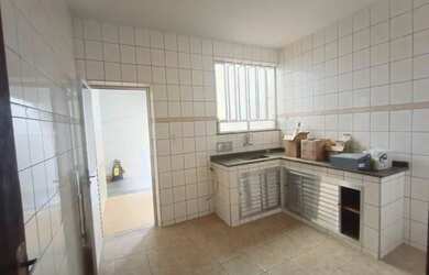 Imagem 3: Casa com 3 dormitórios para alugar por R$ 2.180,00/mês - Santa Luzia - Juiz de Fora/MG