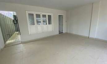 Imagem: Casa com 3 quartos sendo 2 suítes - 152m²