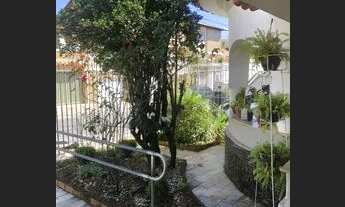 Imagem 2: Casa construção antiga no bairro floresta