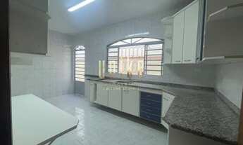 Imagem 4: CASA COM 3 DORMITÓRIOS PARA LOCAÇÃO NO BOSQUE DOS EUCALIPTOS