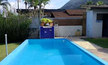 Imagem 4: Casa com piscina em Ubatuba