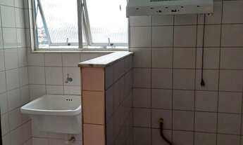 Imagem: Quarto e sala com garagem centro