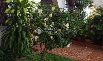 Imagem 2: Casa 2 dormitórios no Bairro Santa Teresa divisa com Menino Deus