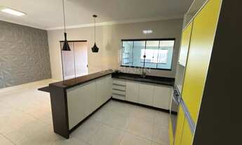 Imagem 5: Casa com 3 Quartos e Lazer Privativo à Venda no Terras de Santana II