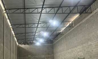 Imagem: GALPÃO para aluguel tem 387 metros quadrados