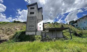 Imagem: CASA A VENDA COM DOIS TERRENOS EM FLORES