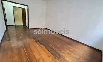 Imagem 3: Cosme Velho, apartamento de fundos com vista para o verde