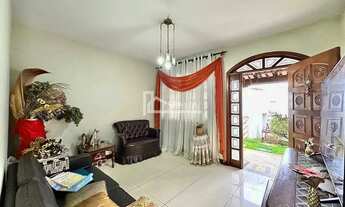 Imagem 5: Casa à Venda no bairro Itapoã, 4 Quartos sendo 1 Suíte e 5 Vagas