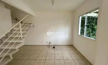 Imagem 2: Casa em condomínio com 3 quartos sendo 1 suíte disponível locação no bairro Morada da Coli