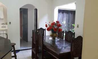 Imagem: Aluguel de casa mobiliada no bairro Hernane