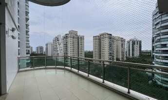 Imagem 2: Apartamento para venda possui 376 metros quadrados com 4 suites