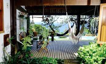 Imagem 4: Casa em condominio com vista espetacular , piscina jardim espaçoso e área gourmet