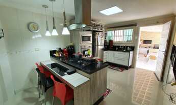 Imagem: Casa em Condomínio Fechado no Bairro da