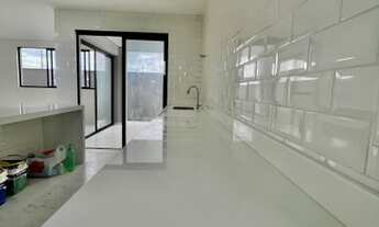 Imagem 4: Casa para venda com 247 metros quadrados com 4 quartos em - Eusébio