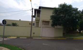 Imagem 2: Lindo Sobrado c/4 dorms,3 suítes,com 460 m² de área útil.Grande Oportunidade!!