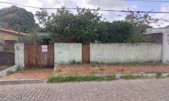 Imagem: Casa no Bairro Nazaré próxima à Garagem