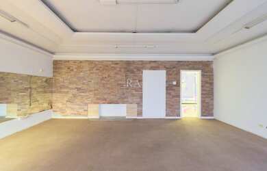 Imagem 3: Excelente imóvel no Alto da Rua XV, com dois pavimentos