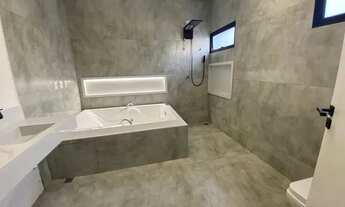 Imagem 5: Casa no Eco Spa// 3 suítes (suíte master com closet e varanda) + escritório // sala de cin