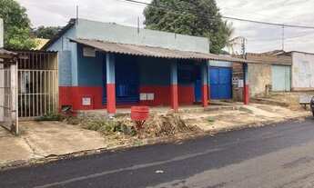 Imagem: Terreno com salas comerciais e barracão