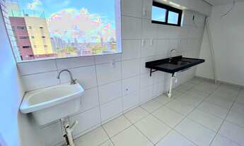 Imagem 4: Apartamento no Espinheiro, próximo à Rua da Hora, com 66m², 3 quartos