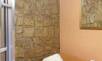 Imagem 5: Sobrado com 3 dormitórios - 2 banheiros - quintal - 2 vagas de garagem - R$ 560.000,00 - J