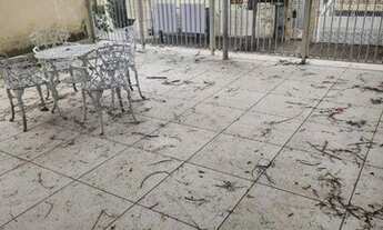 Imagem 2: Casa terrea com 3 dormitórios edicula nos fundos com , 200 m² - venda por R$ 990.000 ou a