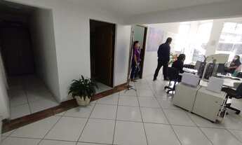 Imagem 4: Ponto comercial/Loja/Box para aluguel tem 1500 metros quadrados com 4 quartos