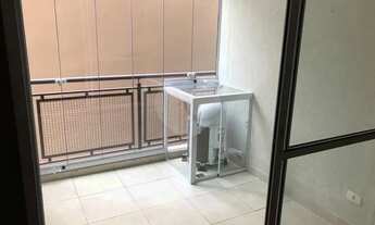 Imagem 4: Lindo apartamento em Pinheiros. reformado, com sacada envidraçada, junto ao metrô Fradique