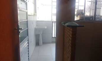 Imagem 1: Aluga-se 2 cômodos 700 incluído luz