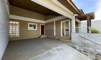 Imagem: Casa para venda tem 250 metros quadrados