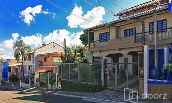 Imagem 2: PORTO ALEGRE - Casa Padrão - Vila Nova