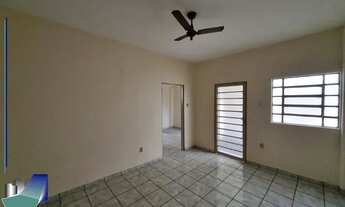 Imagem: RIBEIRÃO PRETO - Casa Padrão - CAMPOS