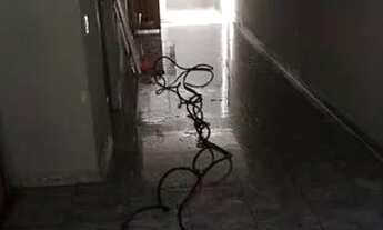 Imagem 4: Sobrado com 2 casas no quintal vagas para 4 carros