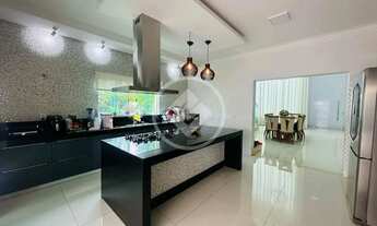 Imagem 3: REF: OFFICE2804 Sobrado de esquina, quatro quartos frente para a mata no Condomínio do Lag