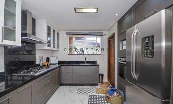 Imagem 2: AHÚ: CASA TÉRREA, 3 QUARTOS, EDÍCULA, AMPLO JARDIM, 4 VAGAS