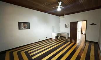 Imagem 2: Casa para venda possui 396 metros quadrados com 7 quartos em Reduto - Belém PA