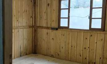 Imagem 4: Casa sozinha no terreno