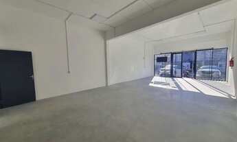 Imagem 2: Sala para alugar, 160 m² por R$ 5.000 + taxas/mês - Costa e Silva - Joinville/SC