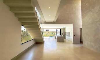 Imagem 5: Sobrado para venda tem 242 metros quadrados com 4 quartos em Jardins Capri - Senador Caned