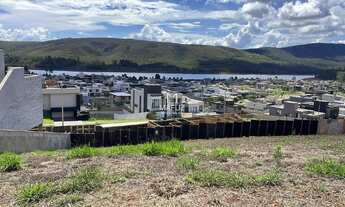 Imagem: Lote à venda, de 530m² de área esperando