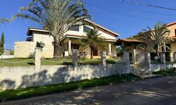 Imagem 4: Chácara de alto padrão com 2.300 m² de terreno em Porangaba SP, condomínio fechado