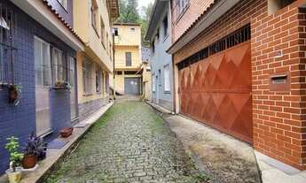 Imagem 2: Sobrado com 2 dormitórios para alugar, 119 m² por R$ 1.360/mês - Centro - Nova Friburgo/RJ