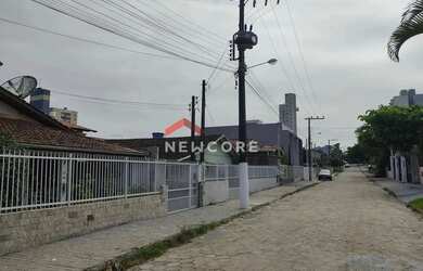 Imagem 3: Casa em Rua 1940 - Centro - Balneário Piçarras/SC