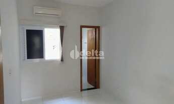 Imagem 4: Apartamento com 2 quartos sendo 1 suíte, disponível para locação no bairro Daniel Fonseca