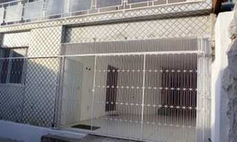 Imagem 4: Casa duplex a venda com 3 suítes e piscina no Conjunto Ômega 1 - Quintino Cunha