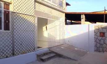 Imagem 6: Casa duplex a venda com 3 suítes e piscina no Conjunto Ômega 1 - Quintino Cunha