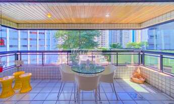 Imagem 3: Esse charmoso apartamento no tranquilo bairro de Setúbal tem 224 m² muito bem distribuídos